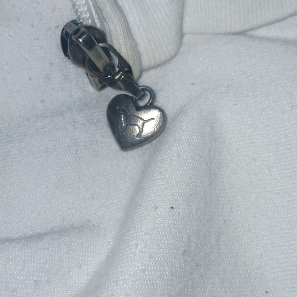 Y2K PINK brand Victoria's Secret Great Condition Terry cloth very soft an cozy. - Picture 6 of 8